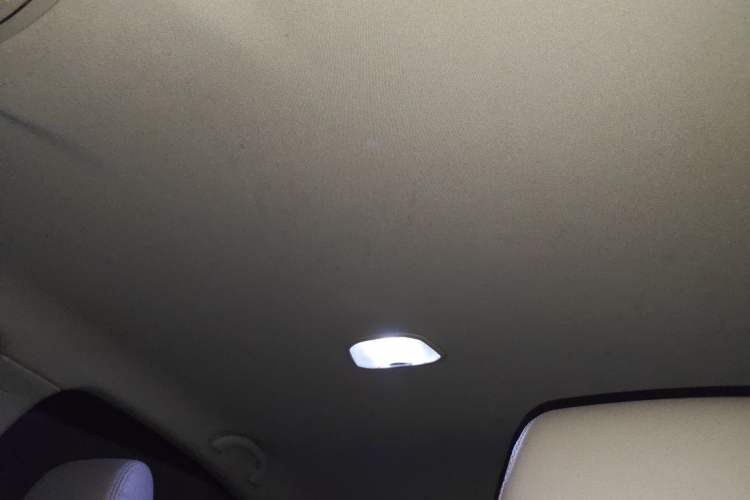 Used GAC Trumpchi GA3S Vision 2014 1.6L Manual Elite Edition Headliner