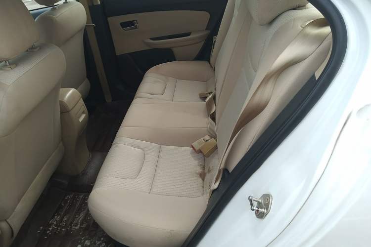 Used Chery E3 2015 1.5L Manual Fashion Model Left Rear Seat