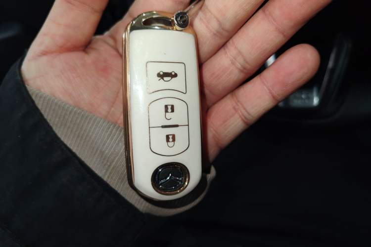 Used Mazda CX-5 2021 2.0L Automatic Two-Wheel Drive ZhiZun Version Interior 1