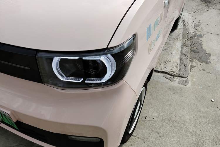 Used Wuling Hongguang MINIEV 2022 Macaron Premium Model – Lithium Iron Phosphate