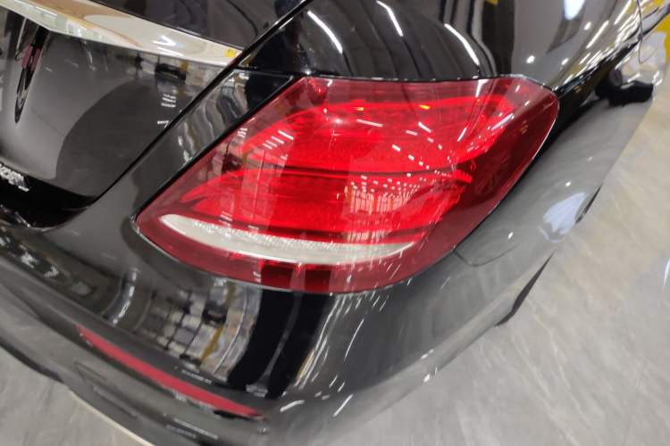 Used Mercedes-Benz E-Class 2017 Facelift E 200 Sport 4MATIC Right Rear Taillight