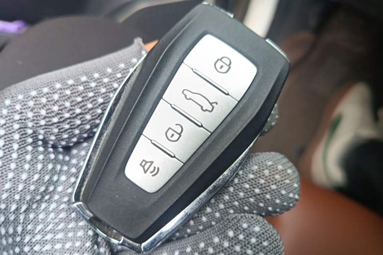 Used Geely Auto Vision X6 2020 1.4T CVT Asian Games Edition Vehicle Key