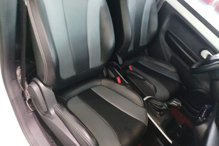 Used Roewe Clever 2022 311km QiQi BoBo Edition