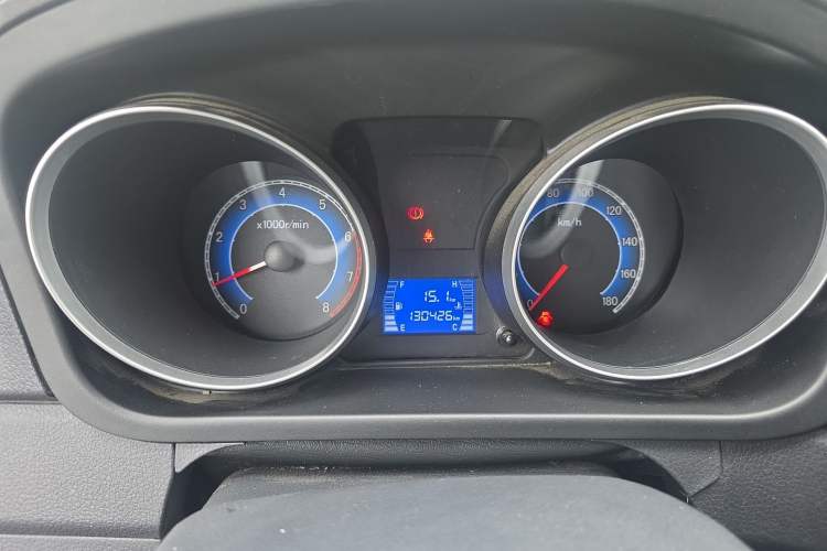 Used CHANGAN KAICHENG Ruixing M90 2021 2.0L Standard Version Flat-Top Liftgate 6-Seater LJ481Q6 Odometer Close Up