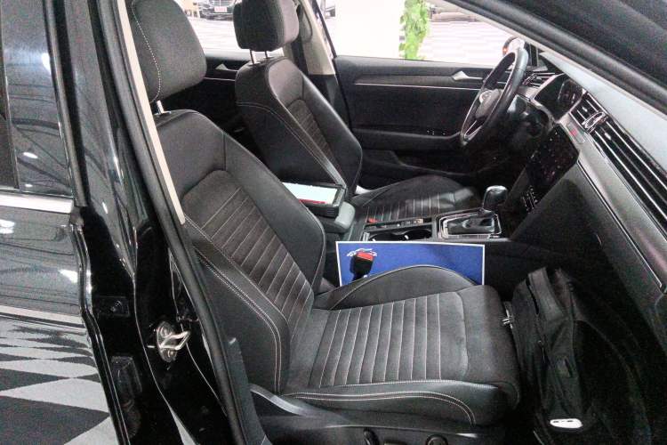 Used Volkswagen Magotan 2020 330TSI DSG Luxury Edition