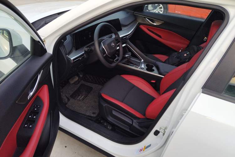 Used CHANGAN CS35PLUS 2023 Enjoy Edition 1.4T DCT Prestige Model
