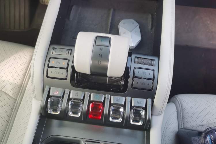 Used Formula Leopard Titanium 3 2025 501KM All-Wheel Drive Intelligent Driving Ultra Version