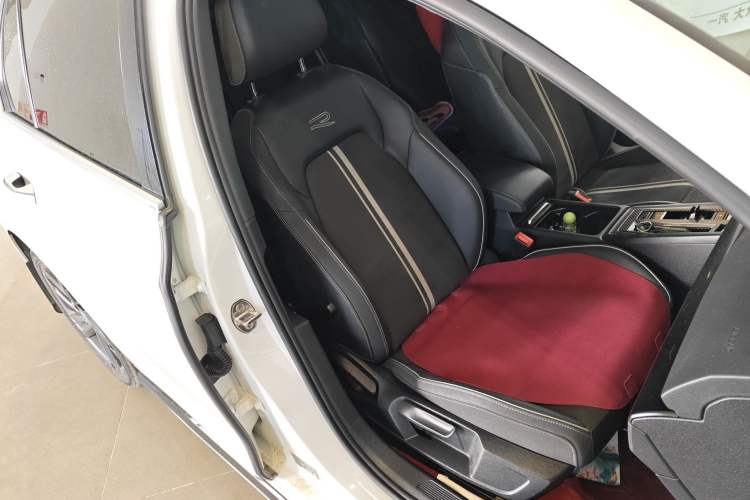 Used Volkswagen Golf 2021 280TSI DSG R-Line
