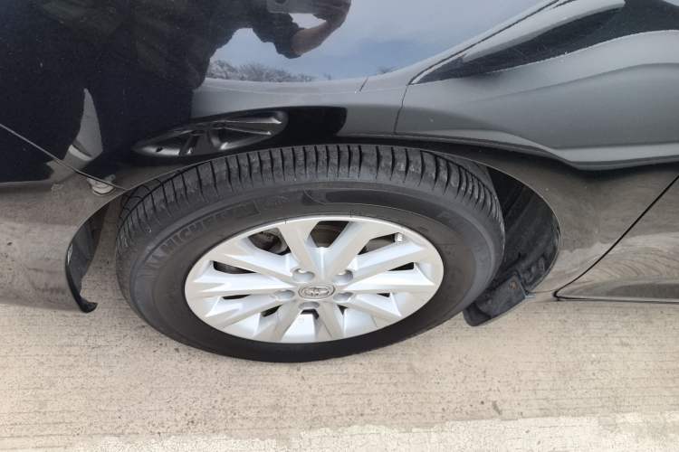 Used Toyota Camry 2015 2.0G Premier Edition
