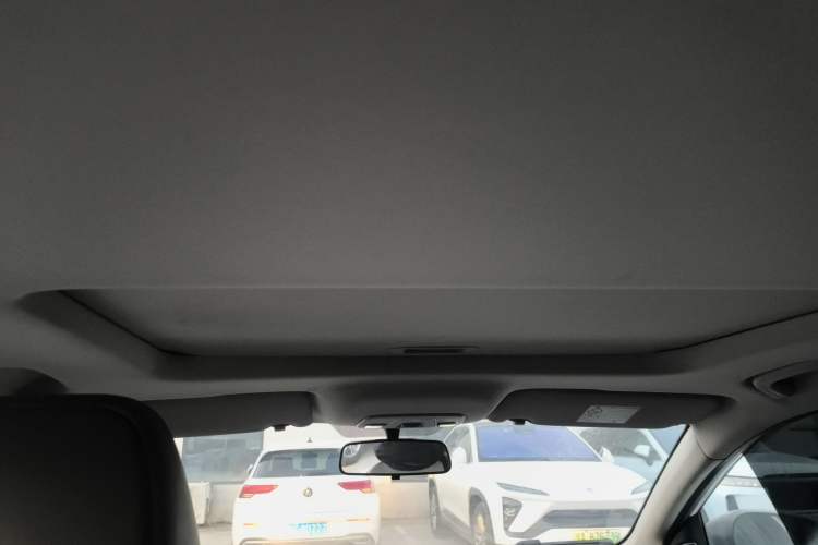 Used Geely Auto Coolray 2023 1.5T DCT Platinum Edition
