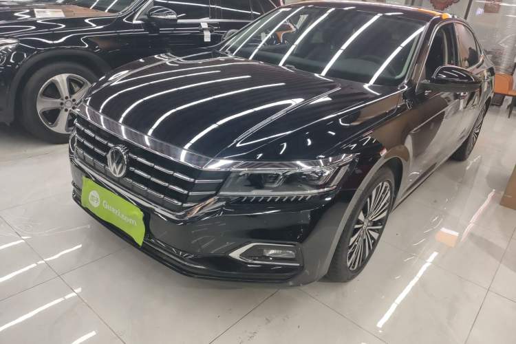 Used Volkswagen Passat 2019 330TSI Luxury Edition China VI Standard