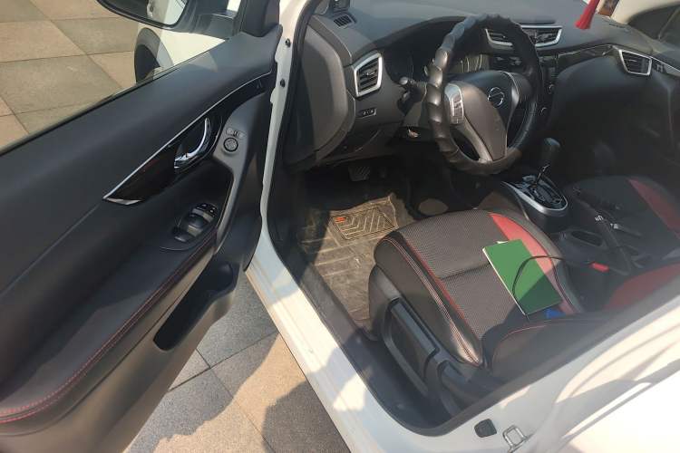 Used Nissan Qashqai 2017 2.0L CVT Smart Enjoyment Version China VI Standard