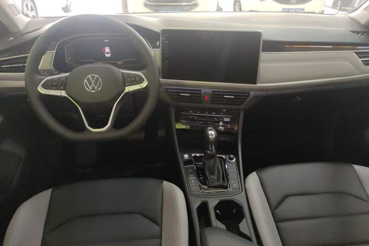 Used Volkswagen Bora 2025 300TSI DSG Prestige Edition
