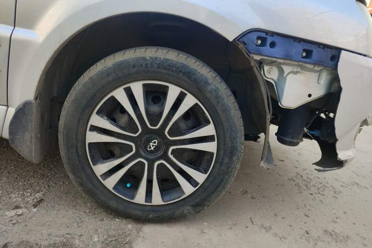 Used Chery Cowin 2 2012 1.5L Manual Standard Edition Right Front Wheel Hub