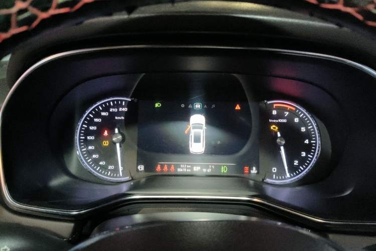 Used Roewe RX8 2018 30T Smart Connectivity Four-Wheel Drive Flagship Edition