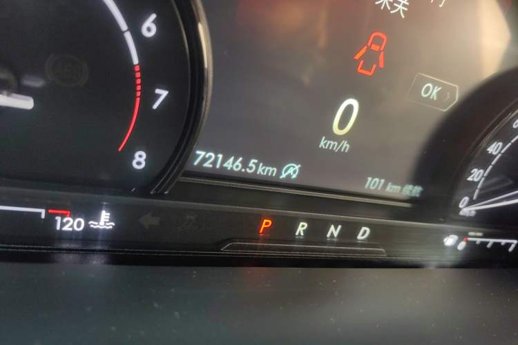 Used Lincoln Corsair 2021 2.0T Two-Wheel Drive Deluxe Edition Odometer Close Up