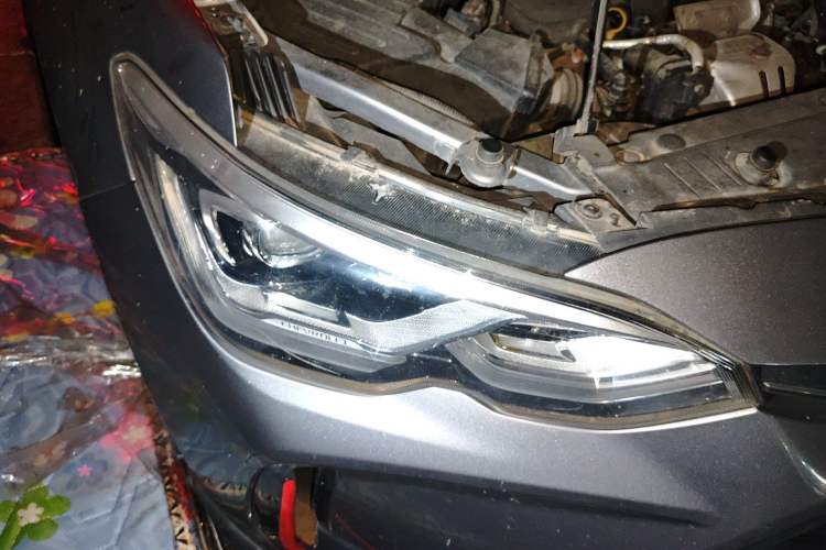 Used Chevrolet Orlando 2018 Redline 530T Automatic Enjoyment Edition (5+2 Model) – China V Standard Right Front Headlight