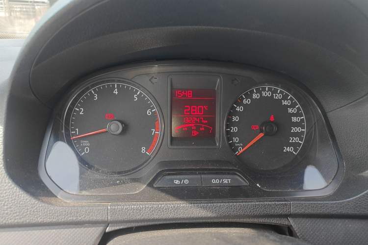 Used Volkswagen Jetta 2015 Zhuihui Edition 1.4L Manual Fashion Model Instrument Cluster