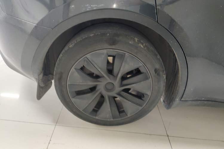 Used Tesla Model Y 2024 Rear-Wheel-Drive Version