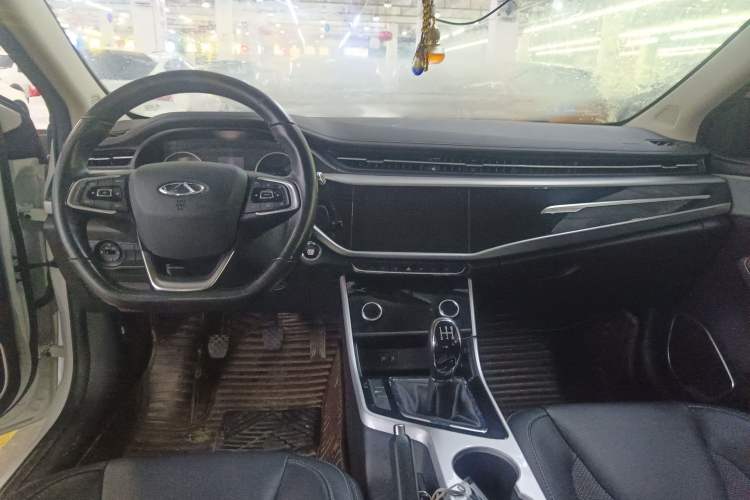 Used Chery Arrizo GX 2019 Champion Edition 1.5L Manual Fashion Model Center Console