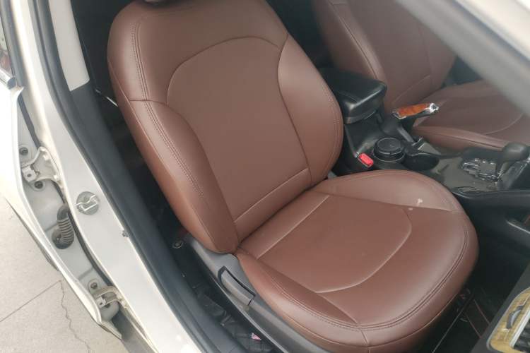 Used Hyundai ix35 2013 2.0L Automatic 2WD Comfort GL China IV Standard
