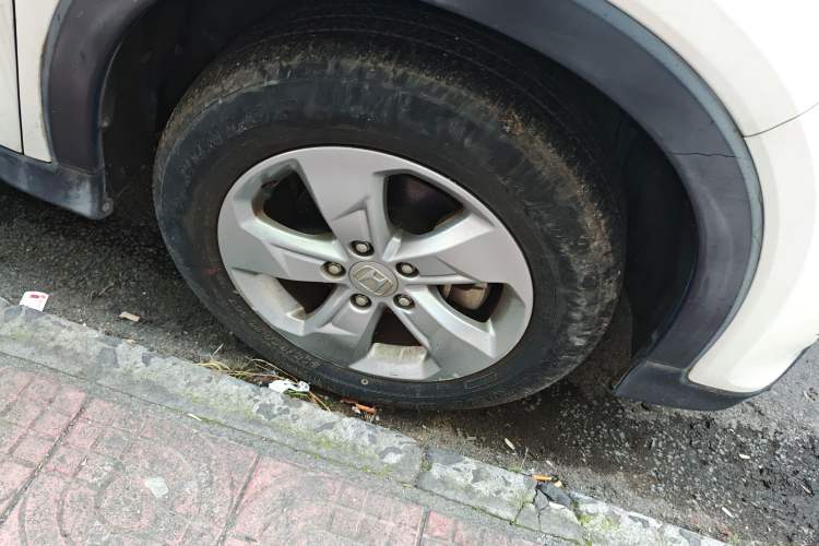 Used Honda XR-V 2017 1.5L LXi CVT Classic Edition Right Front Wheel Hub