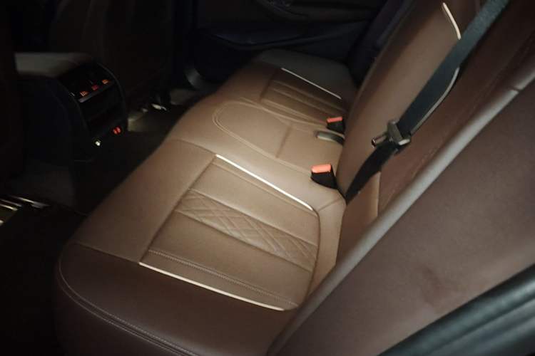Used BMW 5 Series 2022 Second Facelift 530Li Leading Edition M Sport Package

