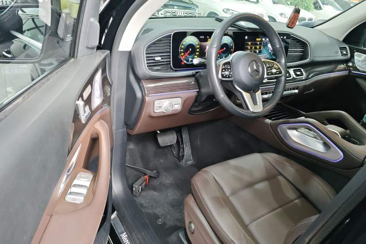 Used Mercedes-Benz GLE 2023 GLE 350 4MATIC Stylish Model
