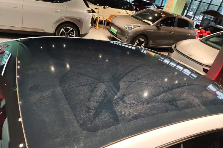 Used Geely Galaxy E8 2024 665 km Range Rear-Drive Starship Long-Range Version
