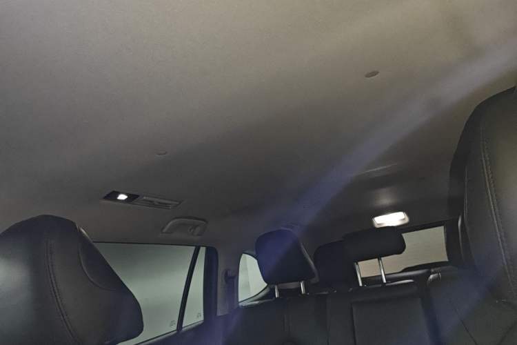 Used Toyota Highlander 2024 2.5L Smart Electric Hybrid Dual-Engine Two-Wheel Drive Elite Version 7 Seats Headliner