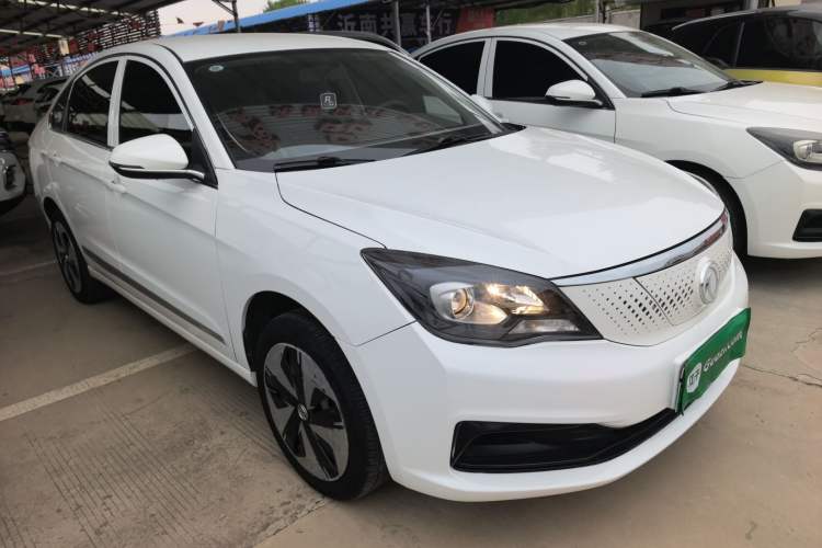 Used Dongfeng Aeolus E70 2023 500 Smart Version Lithium Iron Phosphate 48.6 kWh 110 kW Front Right 45 Deg