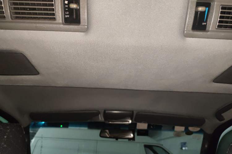 Used Jinbei Grace 2008 2.4L Prestige Luxury (Long Wheelbase) 9-Seater 4RB2