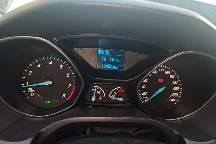 Used Ford Focus 2012 Sedan 1.6L Automatic Fashion Edition