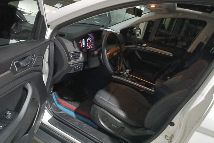 Used Haval H6 2021 Sport Edition 1.5T Automatic Elite Smart Connectivity Model U-Shape Grille