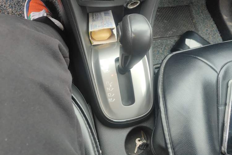 Used Chevrolet Trax 2014 1.4T Automatic Two-Wheel Drive Comfort Version Gear Lever