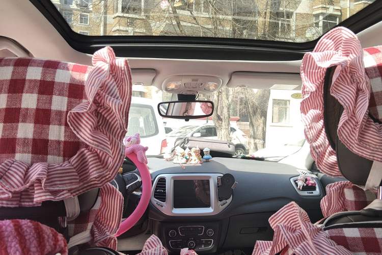 Used Jeep Compass 2019 220T Automatic Enjoyment Version Headliner