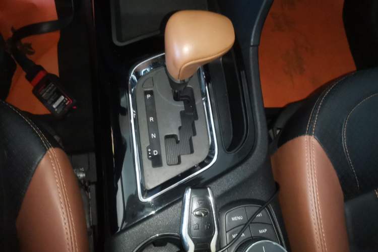 Used Soueast DX7 2017 1.5T Automatic Luxury Model