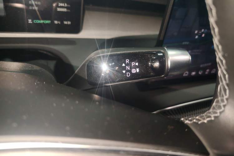 Used XPeng X9 2024 702 Ultra-Long Range Pro
