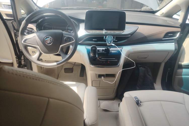 Used Buick GL8 2020 Land Cruiser Executive Class 652T Comfort Model
