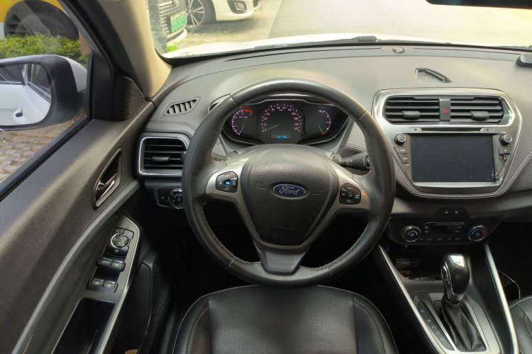Used Ford Escort 2017 Happiness Edition 1.5L Automatic Fashion Version Steering Wheel