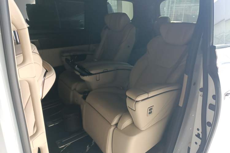 Used Toyota Alphard 2024 Dual-Engine 2.5L Prestige Edition