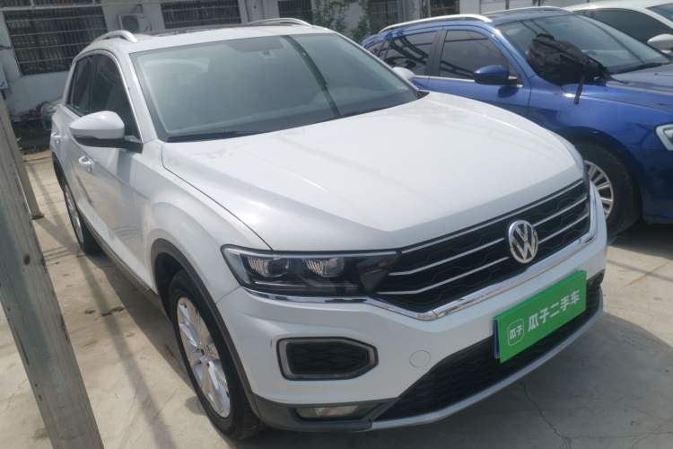 Used Volkswagen T-ROC 2020 230TSI DSG Two-Wheel Drive Advanced Version Front Right 45 Deg