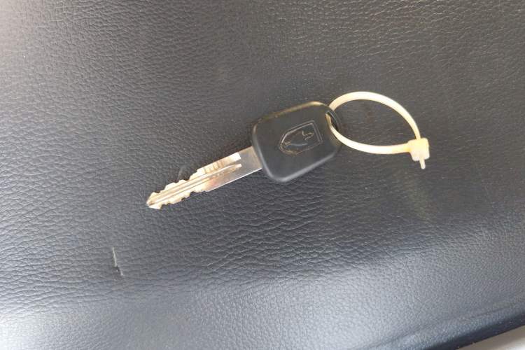 Used Jinbei New Hiace X30L 2021 1.5L Wealth Van Non-Air-Conditioned Version China VI Standard SWC15M
