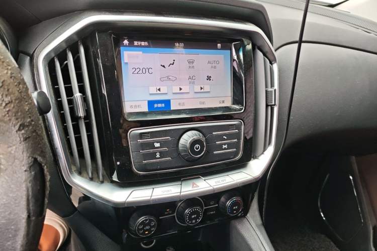 Used JMC Yusheng S350 2016 2.0T Automatic Two-Wheel Drive Gasoline Luxury Edition 5 Seats