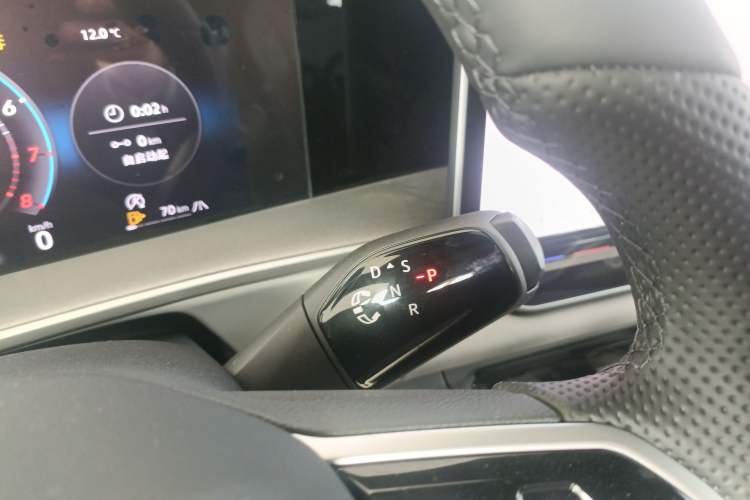 Used Volkswagen Tayron 2025 Tharu L 330TSI Two-Wheel Drive Elite City Package