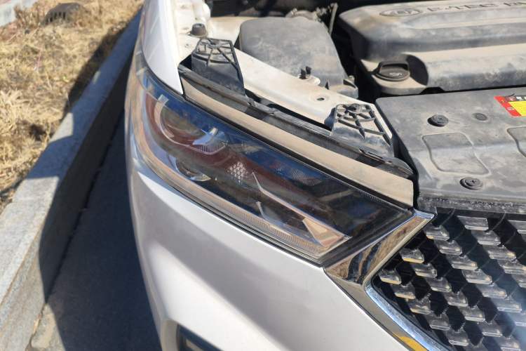 Used Baojun 360 2019 1.5L CVT Elite Version China VI Right Front Headlight