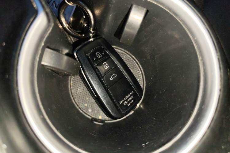 Used Toyota Camry 2021 Dual-Motor 2.5 HGVP Leading Edition Vehicle Key