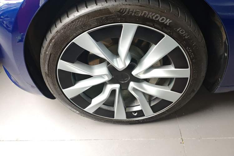 Used Tesla Model 3 2023 Rear-Wheel-Drive Version
