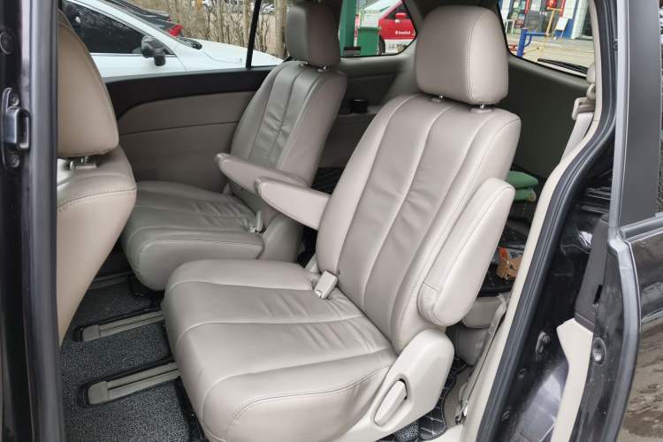 Used Mazda 8 2013 2.5L Ultimate Edition Left Rear Seat