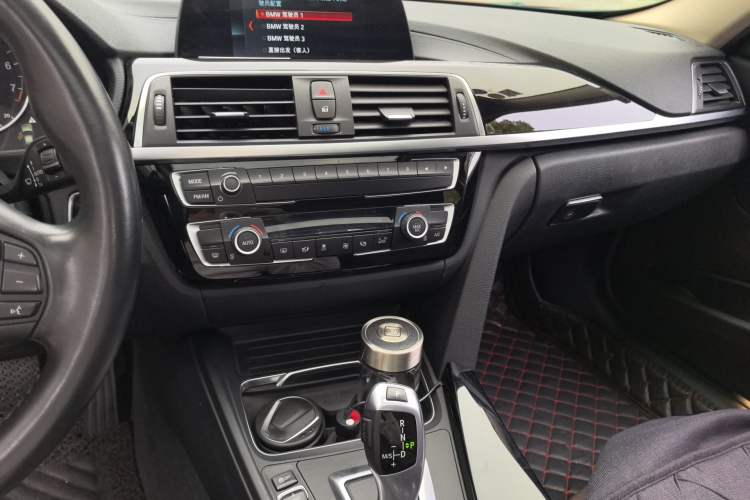 Used BMW 3 Series 2019 320Li Fashion Model
